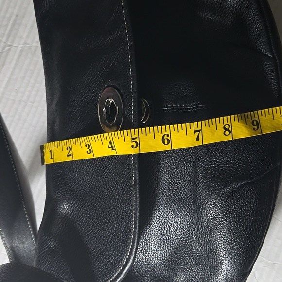 Coach Legacy - Picture 11 of 11